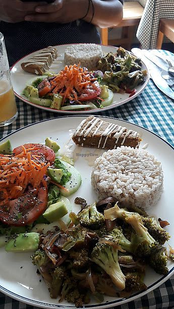 Menú vegano del día, que incluye: sopa. plato fuerte, postre y jugo.  at Mr. Veggie in Medellin