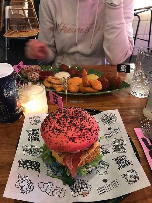 Pink burger at Vegan Junk Food Bar - 2D in Amsterdam