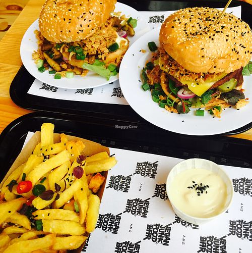 It was soooooo god, and i travell a lot, this was really good and for my none vegan friends too at Vegan Junk Food Bar - 2D in Amsterdam