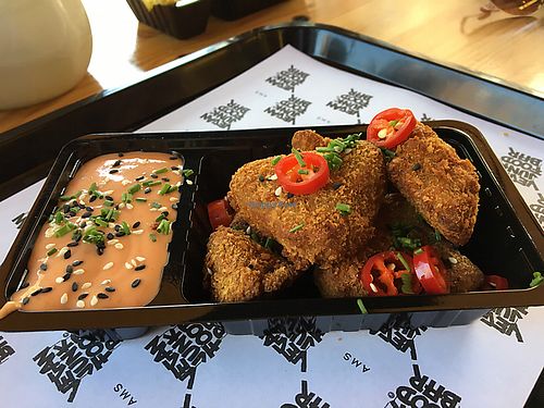 'chicken' nuggets (delicious) at Vegan Junk Food Bar - 2D in Amsterdam