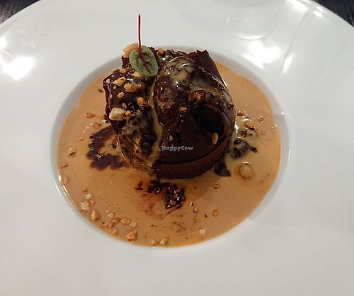 Warm chocolate cake with peanut sauce at Farbenfroh in Essen