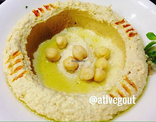 hummus at Bab Tooma in Cairo