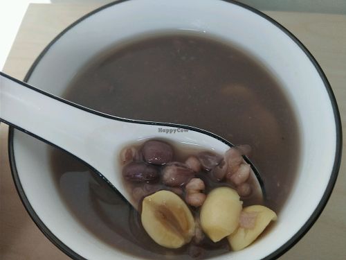 red bean soup with lotus seeds at Simple Lifestyle Healthy Vegetarian Cafe in Central Singapore