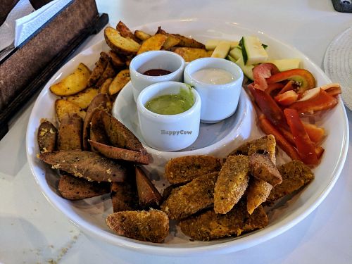 Picada Green at Dulce Albahaca Deli Restaurant in Quito