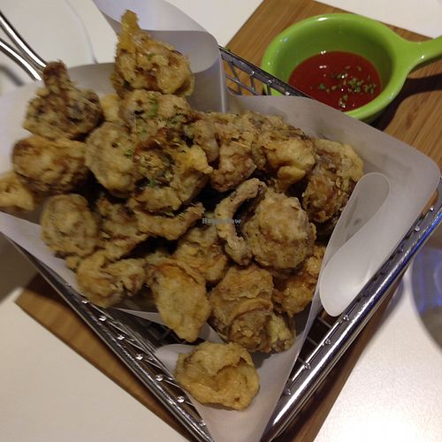 fried mushrooms at Veggie Wonderland in Taichung