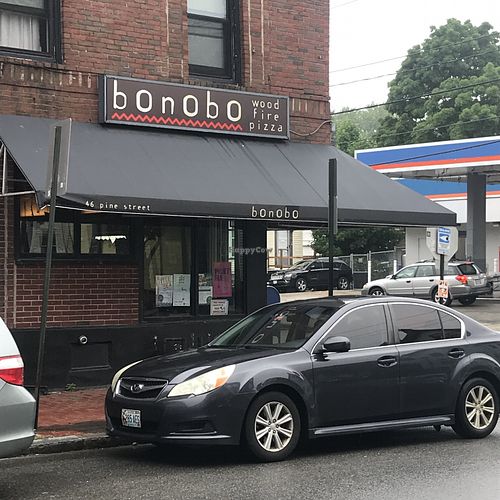 Facade at Bonobo Pizza in Portland