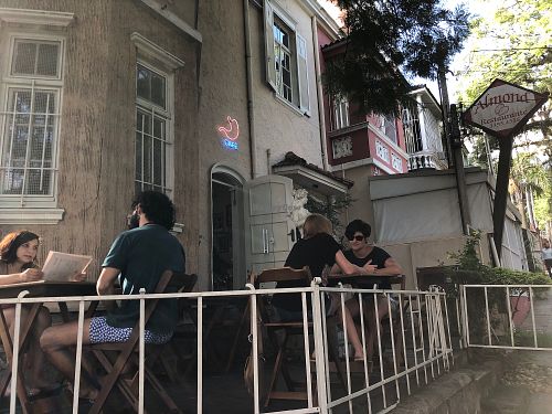 Entry at Estomago Cafe Vegano in Porto Alegre