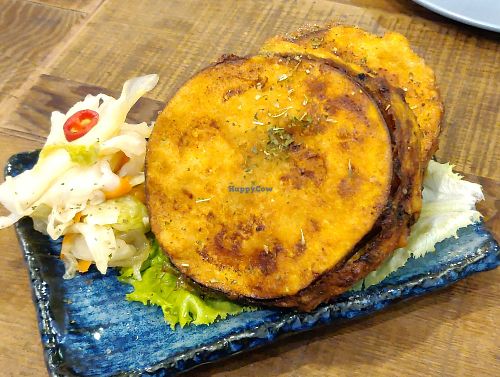 Fried eggplant at Blossom Rena Vegan Cafe 貝多蕾納 in Taipei