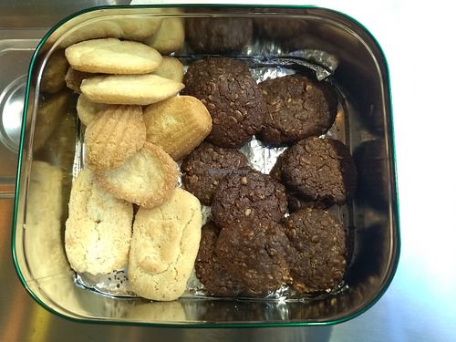 vegan madeleines and cookies
 at Hot Vog in Paris