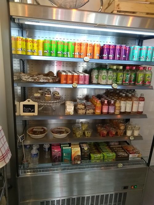 buddha bowls, drinks and juices, vegan sweets, fruits at Hot Vog in Paris