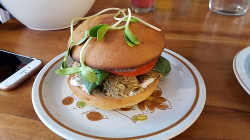 Vegan burger at Les Gourmandises Louca  in Quebec