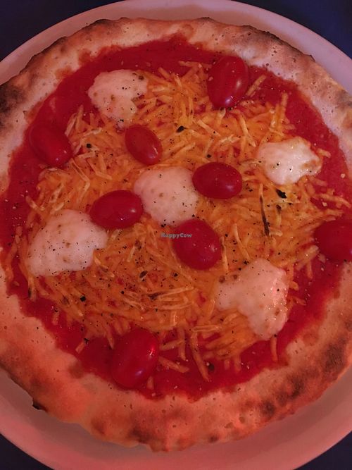 Classic pizza at Mastino V in Amsterdam