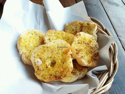 Garlic bread at Mama Cindy Restaurant in Khao Lak