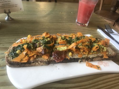 Vegan tartine at Le Pain Quotidien - Lorena in Sao Paulo