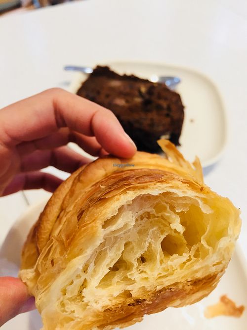 Croissant at Laelo in Paris