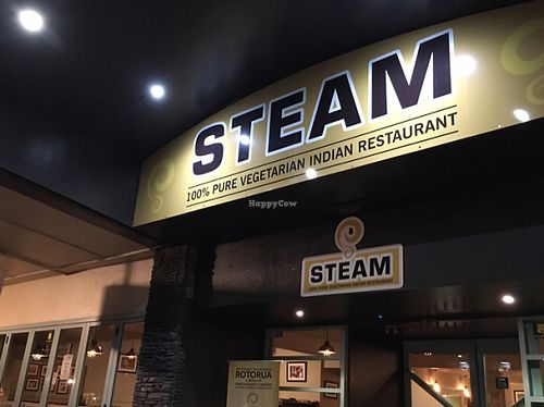 Front view at Steam in Rotorua