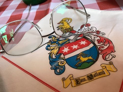 coat of arms of owner family at Sudtiroler Stubn in Arnstadt