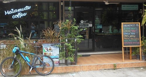 Entrance at Malamute Coffee in Pattaya