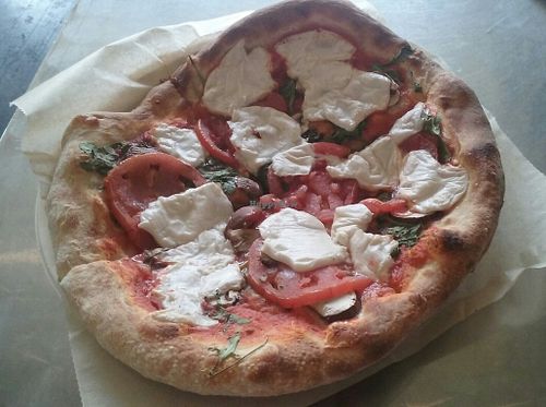 "The Vegan" personal pizza at Cafe Romeo in New Haven