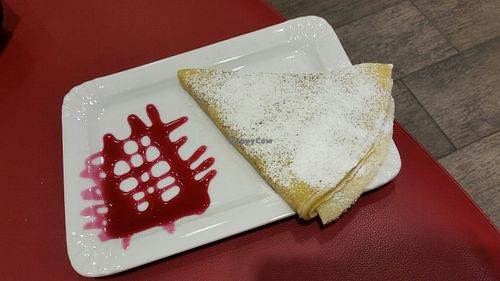 vegan crepe with cinnamon, sugar, and cherry sauce at Crepes im Forum in Hanau