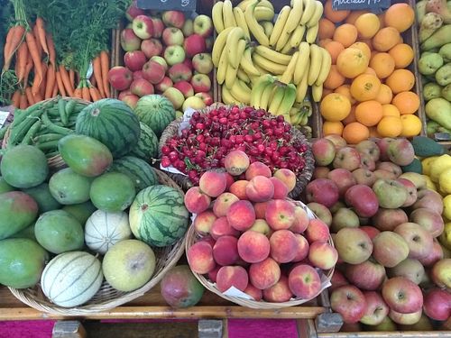 organic fruits & veggies at Boerenmarkt op de Noordermarkt in Amsterdam