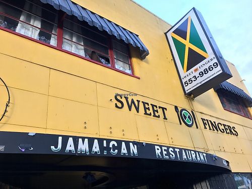 outside at Sweet Fingers Restaurant in San Leandro