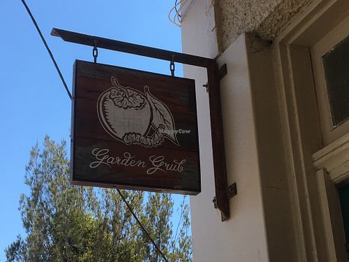 Street signage  at Garden Grub Cafe in Wingham