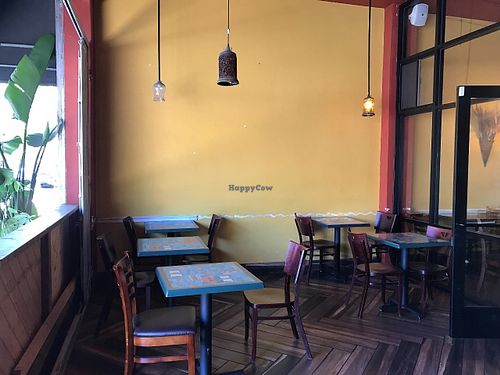 patio area at Enssaro Ethiopian Restaurant in Oakland