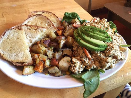tofu scramble at Proper Eats Market and Cafe in Portland