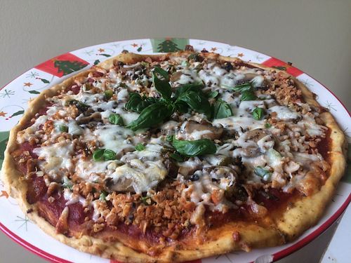 Pizza medium, Supreme. at Veggies Pizza in San Pedro