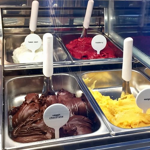 Vegan options at Gelato Papa in Preston