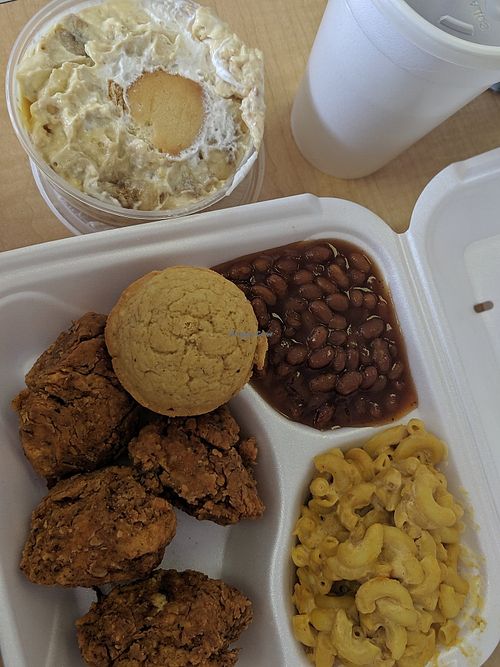 Fried chick'n, Mac and cheeze, baked beans, and the most delicious banana pudding! at Jannah's Soul Food in Lilburn