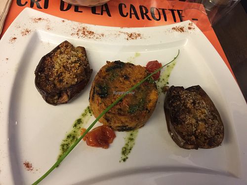 Aubergines farcies et polenta  at Le Cri de la Carotte in Puisserguier