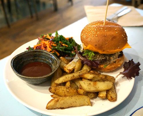 Burger at Jah Jah in Paris