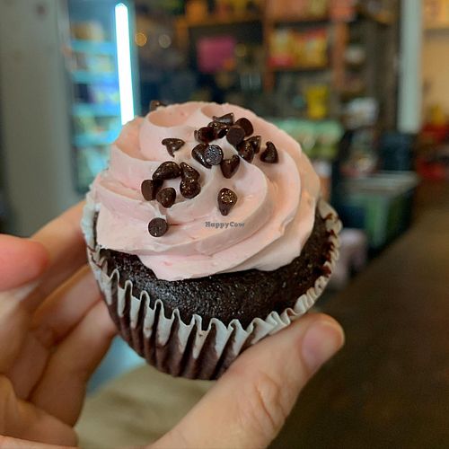 Cupcake at The District at Mills 50 in Orlando