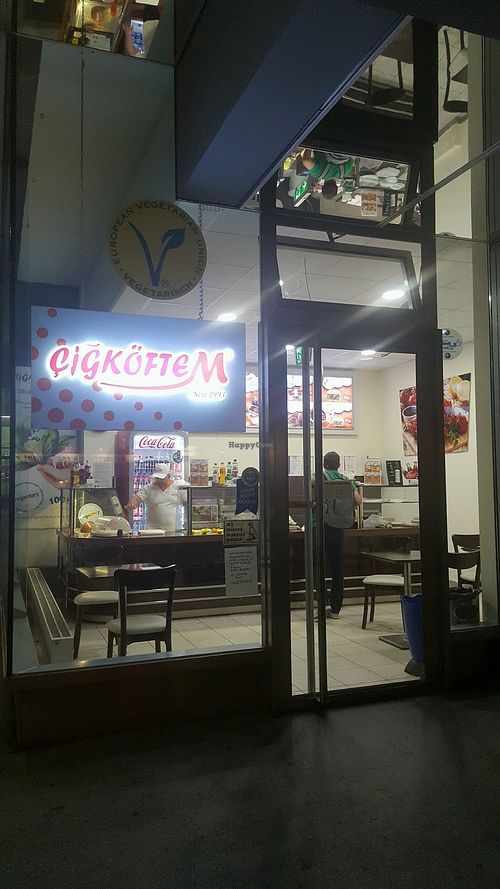 entrance / Eintritt at Cigköftem in Innsbruck