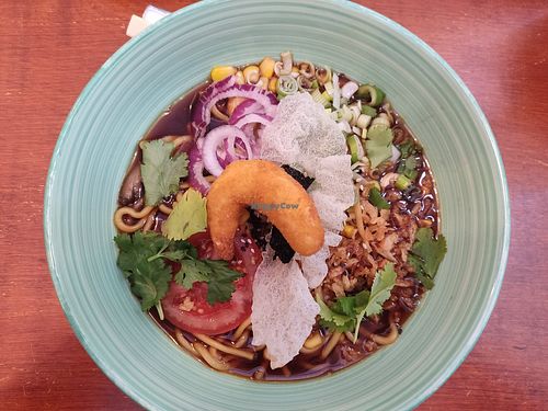 Vegan ramen with shrimp at Natureza in Prague