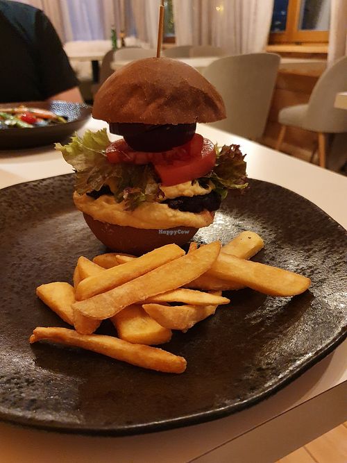 Vegan burger at Zakopiańska in Zakopane