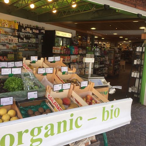 organic produce and groceries. veg and vegan and glutenfree at Droguerie von Gruningen in Gstaad