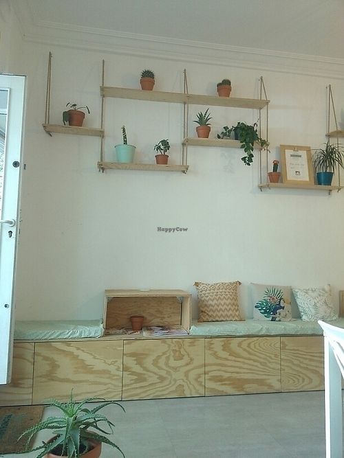 Style épuré et naturel, très agréable at Green Love in Marseille