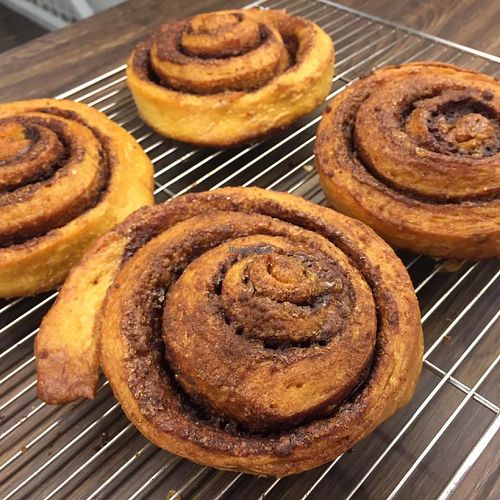 Cinnamon roll at HiPizza in Taipei