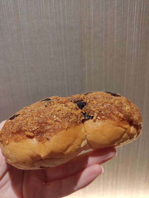 Meat floss bun at HiPizza in Taipei