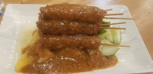 No chicken skewers in satay sauce (vg) at Amaysia Restaurant in Newcastle Upon Tyne