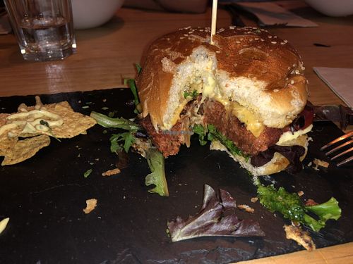 Hamburguesa Veggi at La Huerta de Almeria - Huertas in Madrid