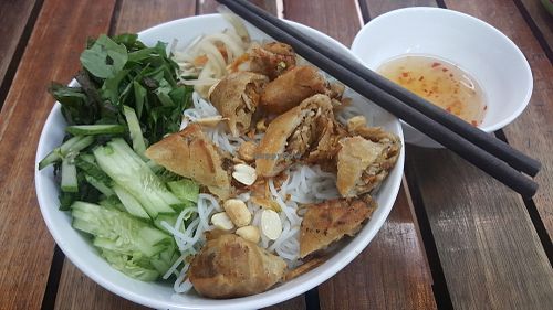bun cha gio (vermicelli with fried spring rolls) at Thien An Phat in Ho Chi Minh City