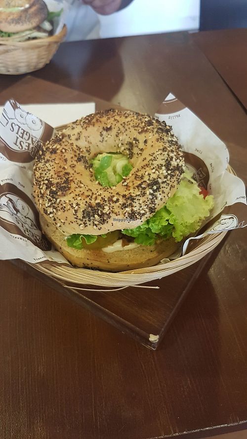 Veggie made vegan at Best Bagels Gambetta in Lyon