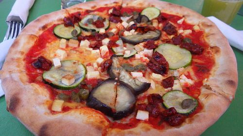 Aubergine pizza at Leonardo Verde in Warsaw