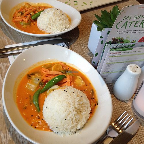 vegan red thai curry at Dean & David in Bremen