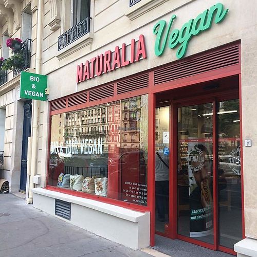 Storefront at Naturalia Vegan - Rome in Paris