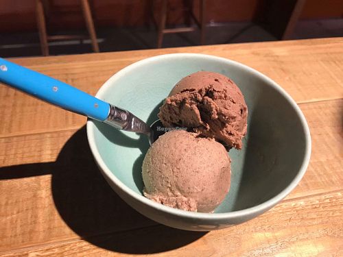 Coffee and chocolate flavour at Kippy's Coco-Cream in Tokyo